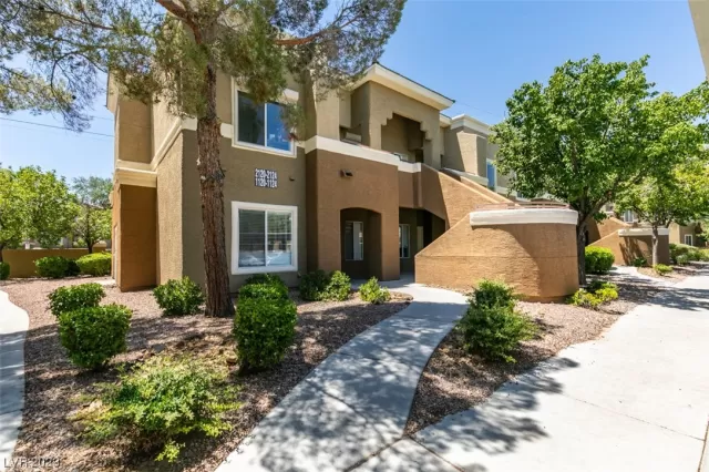 MLS: 2505532 Condo For Sale