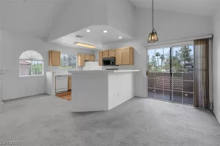 Photo #4: 2505552 Listing