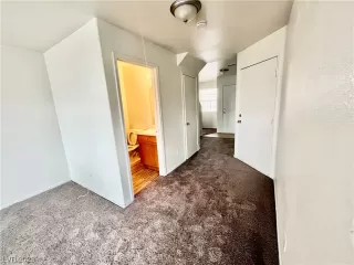 Photo #2: 2505569 Listing