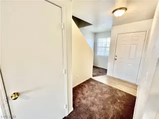 Photo #3: 2505569 Listing