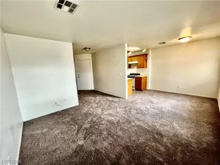 Photo #4: 2505569 Listing