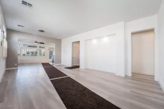 Photo #2: 2505581 Listing 