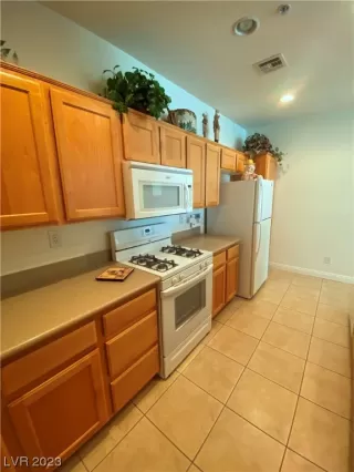 Photo #4: 2505585 Listing 