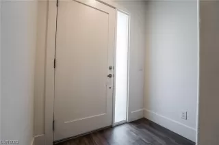 Photo #3: 2505589 Listing