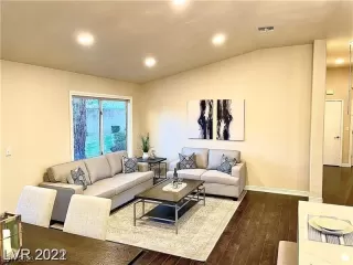 Photo #3: 2505593 Listing 