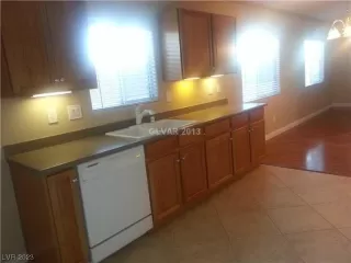 Photo #2: 2505625 Listing 