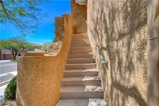 Photo #3: 2505662 Listing