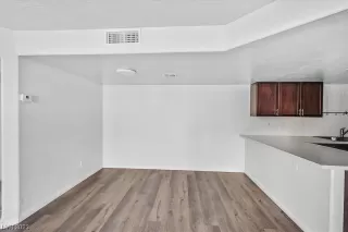 Photo #6: 2505668 Listing 