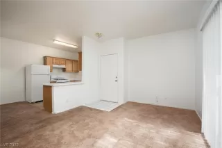 Photo #5: 2505672 Listing 