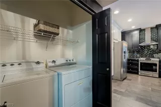 Photo #1: 2505678 Listing