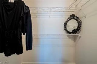 Photo #4: 2505678 Listing