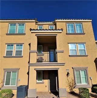 Photo #1: 2505695 Listing 