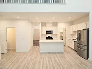 Photo #5: 2505695 Listing 