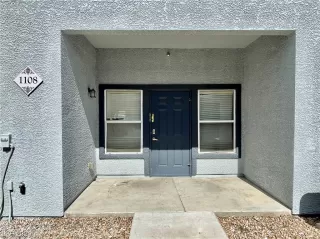 Photo #2: 2505729 Listing