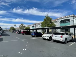 Photo #3: 2505729 Listing