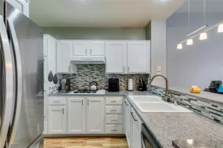 Photo #5: 2505737 Listing 