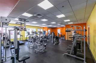 Photo #6: 2505737 Listing 