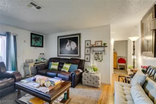 Photo #3: 2505799 Listing 