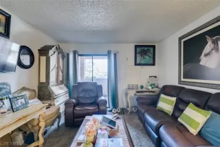 Photo #4: 2505799 Listing 