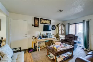 Photo #5: 2505799 Listing 