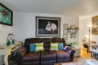 Photo #6: 2505799 Listing 