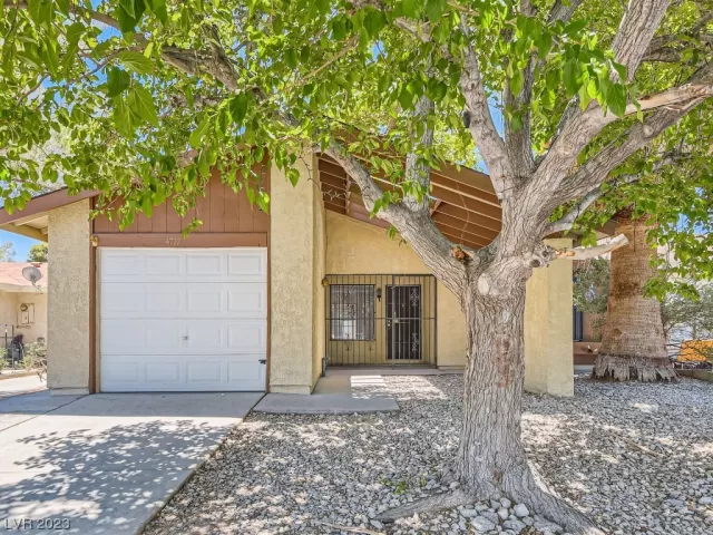 MLS: 2505830 Condo For Sale