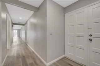 Photo #4: 2505855 Listing
