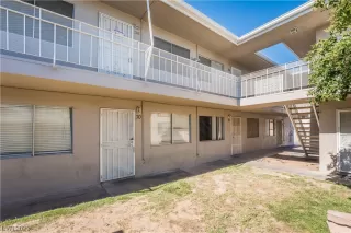 Photo #4: 2505866 Listing