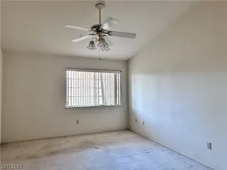 Photo #5: 2505882 Listing