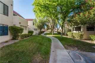 Photo #3: 2505900 Listing