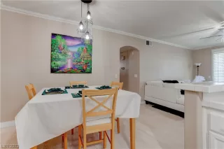 Photo #5: 2505911 Listing