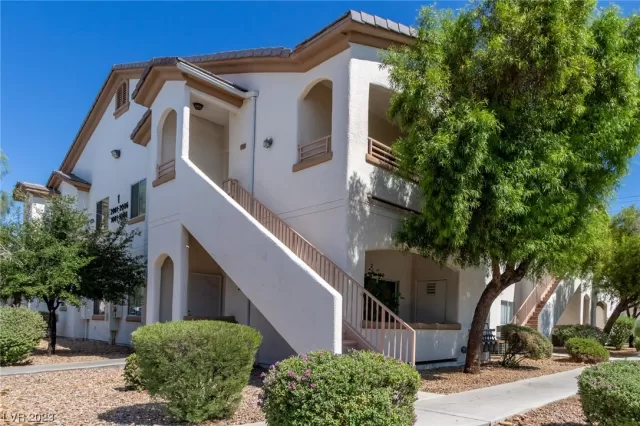 MLS: 2505914 Condo For Sale