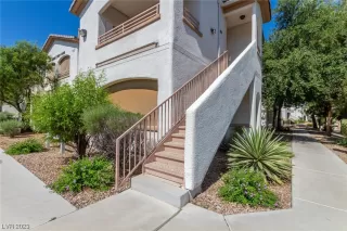 Photo #2: 2505914 Listing