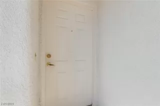 Photo #3: 2505914 Listing