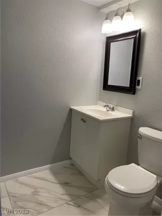 Photo #2: 2505940 Listing 