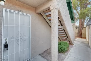 Photo #2: 2505941 Listing 