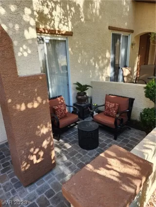 Photo #4: 2505946 Listing