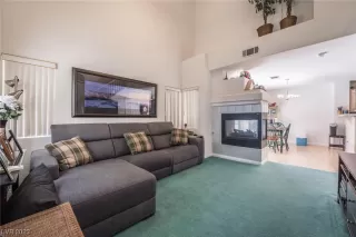 Photo #4: 2505972 Listing