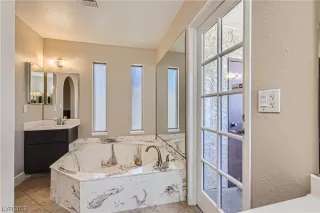 Photo #6: 2506021 Listing