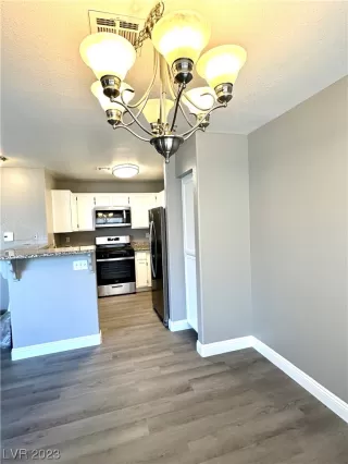 Photo #3: 2506024 Listing 