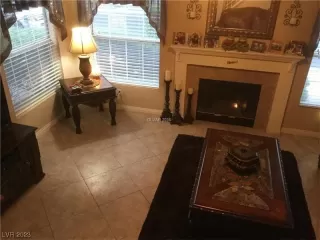 Photo #2: 2506029 Listing 