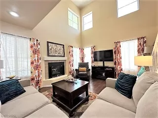 Photo #3: 2506049 Listing 