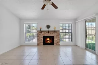 Photo #3: 2506068 Listing 