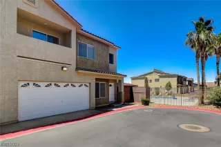 Photo #3: 2506077 Listing