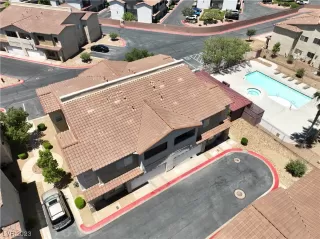 Photo #4: 2506077 Listing