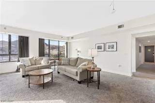 Photo #3: 2506078 Listing 