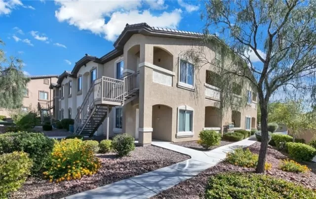 MLS: 2506087 Condo For Sale