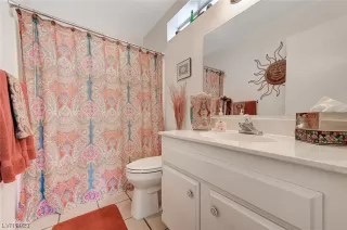 Photo #6: 2506094 Listing