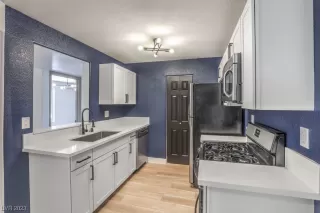 Photo #4: 2506106 Listing