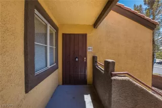 Photo #1: 2506132 Listing